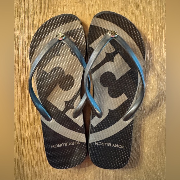 Tory Burch Shoes - Tory Burch flip flops